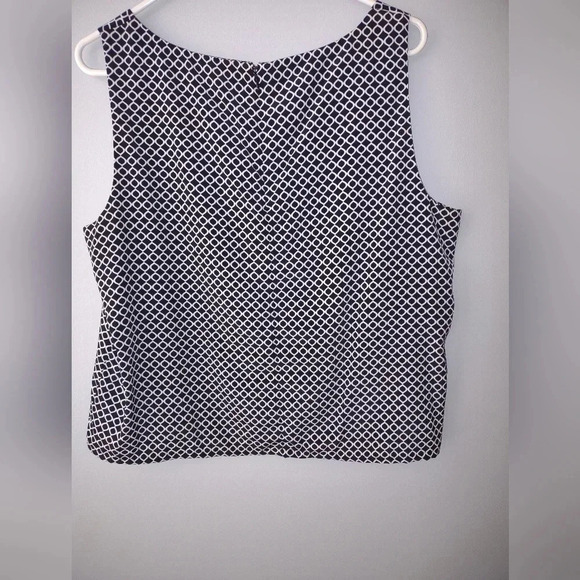 Dana Buchman women's size xl geometric print black sleeveless top office wear - Picture 2 of 7